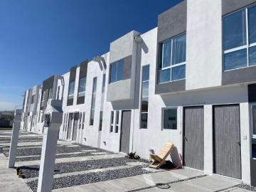 CASA EN VENTA EN CIÉNEGA DE FLORES N.L