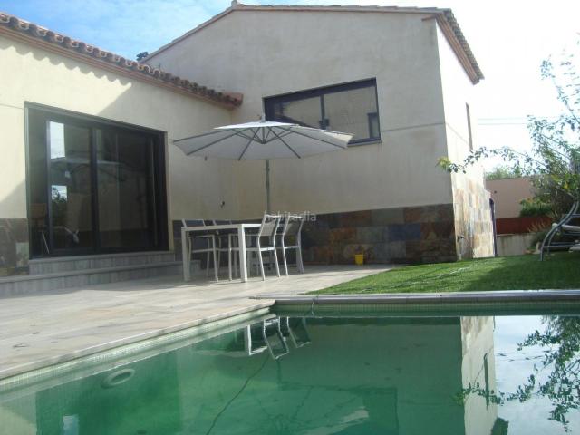 Casa en venta en Cistella. Magnifica casa con piscina en Cistella. Casas.
