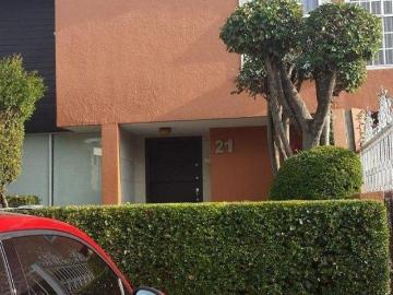 Casa en Venta en Circuito Pintores, Cd. Satélite, Naucalpan de Juárez