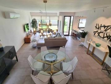Casa en Venta en Ciudad de Panamá Altos de Panamá Panamá 386 m2. 4 hab