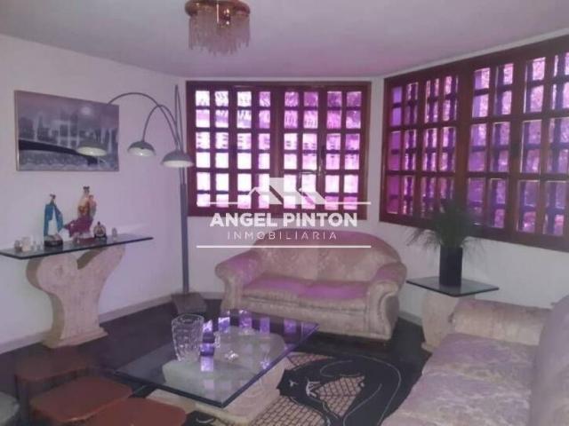 Casa en Venta en Ciudad Ojeda Zulia 350 m2. 5 hab