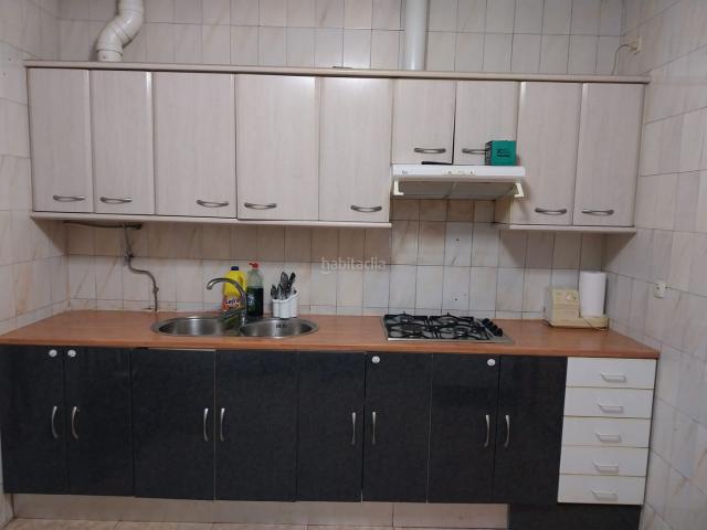 Casa en venta en Ciudad Real, Ciudad Jardín. CASA EN VENTA EN CALLE ALBALÁ. Casas Ciudad.