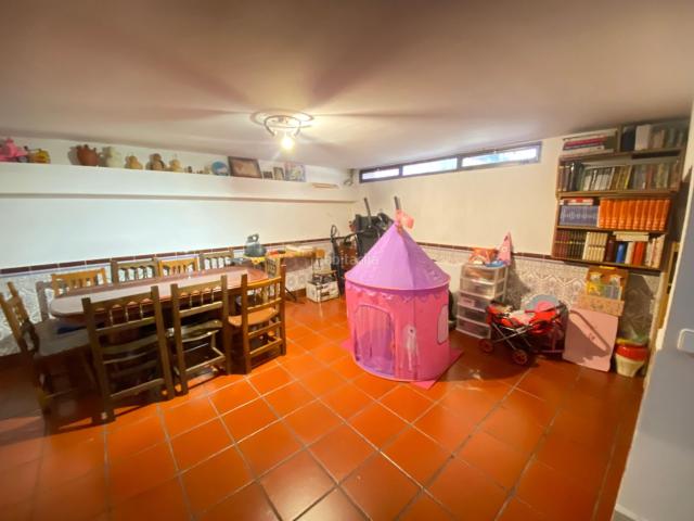 Casa en venta en Ciudad Real, El Torreón Los Ángeles El Pilar. VENTA CASA EN PERFECTO ESTADO. Casas Ciudad.