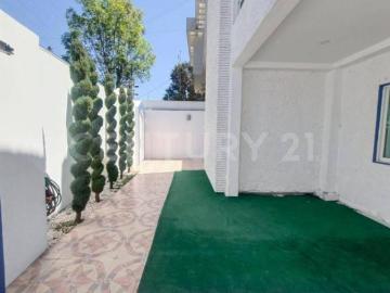 Casa en Venta en Ciudad Satélite, Naucalpan, Edo. Méx