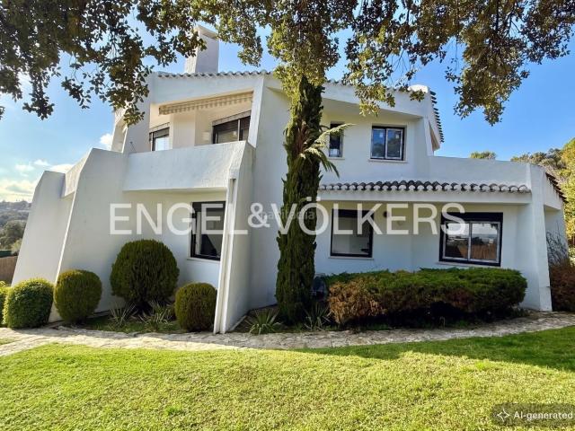 Casa en venta en Ciudalcampo. Exclusivo chalet mediterráneo en Ciudalcampo con vistas espectaculares. Casas.