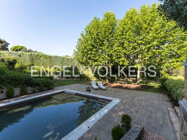 Casa en venta en Ciudalcampo. Gran chalet independiente en Ciudalcampo. Casas.