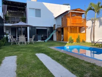 Casa en venta en Club de Golf Santa Fe, Xochitepec, Morelos