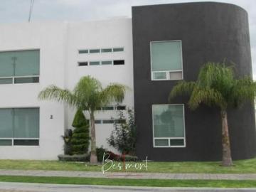 Casa en venta en Cluster 999, Lomas de Angelópolis