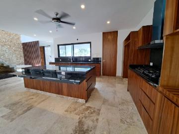 Casa en venta en Cocoyoles, Cancún, Yucatán