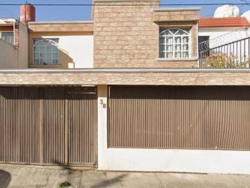 CASA EN VENTA EN COACALCO