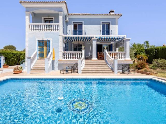 Casa en Venta en Coín