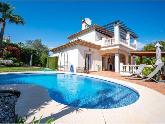 Casa en Venta en Coín