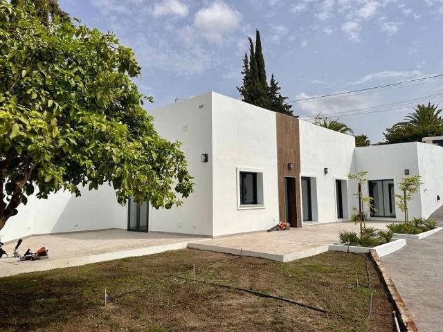 Casa en Venta en Coín