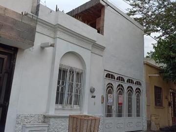 Casa en Venta en Col Valle de Santa Elena