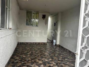 CASA EN VENTA EN COL. VILLA GRANADA EN GARCIA,N.L