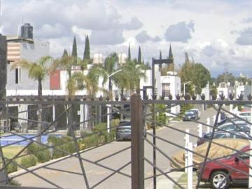 Casa en venta en Col. Villa Olímpica | Rep. Mexicana Cerca de la Autopista México Puebla y FINSA