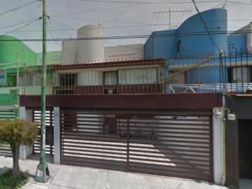 Casa en Venta en Col. Ex Hacienda de Coapa 2Sección Tlalpan
