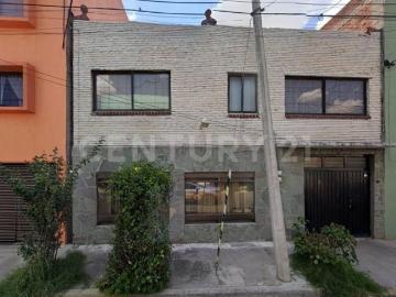 Casa en venta en Col. Industrial, Gustavo A. Madero, CDMX