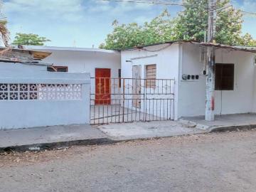 Casa en venta en Col Las Bajadas