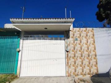 Casa en venta en Col. Lomas Flor del Bosque, cerca Periférico, Puebla