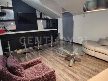 CASA EN VENTA EN COL. PUERTA DE HIERRO EN MONTERREY