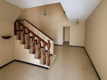 CASA EN VENTA EN COL. RESIDENCIAL PERIFERICO. SAN NICOLAS DE LOS GARZA, N. L