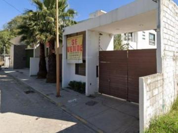 CASA EN VENTA EN COL SANTIAGO MOMOXPAN SAN PEDRO CHOLULA PUEBLA