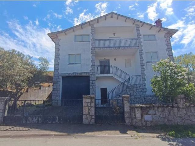Casa en Venta en Colmenar de Montemayor