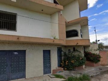 CASA EN VENTA EN COLONIA 18 DE OCTUBRE ZACAPU MICHOACAN