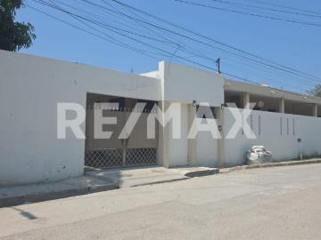 Casa en Venta en Colonia Candelario Garza