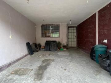 Casa en Venta en Colonia Bonito Ecatepec, Estado de México: Excelente Ubicación