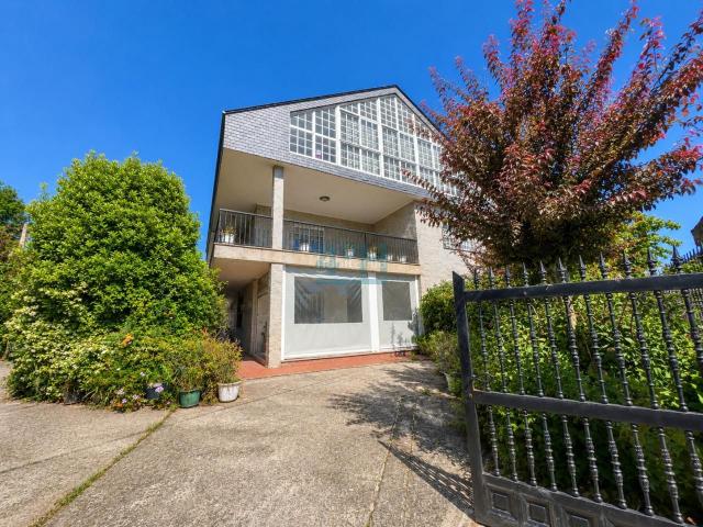 Casa en venta en Coles. Casas.