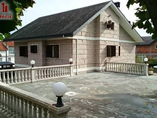 Casa en Venta en Coles
