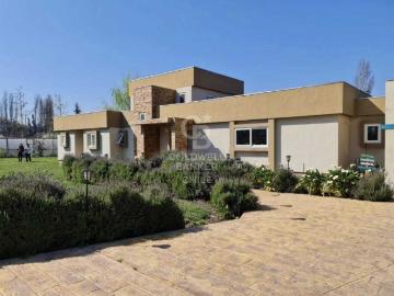 Casa en Venta en Colina 6 dormitorios 4 baños