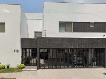 Casa en venta en Colinas de las Cumbres, Monterrey, Nuevo León