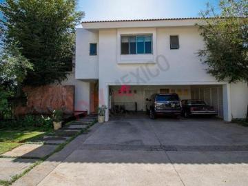Casa en Venta en Colinas de San Javier, Zapopan