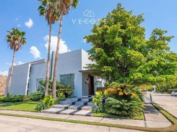 CASA EN VENTA EN COLINAS DE SAN JAVIER, GUADALAJARA