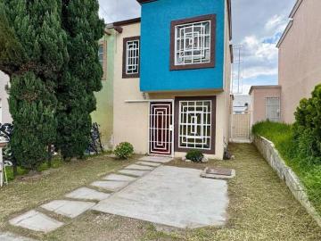Casa en Venta, en Colinas de Plata, cerca de Plaza Q. Pachuca Hidalgo