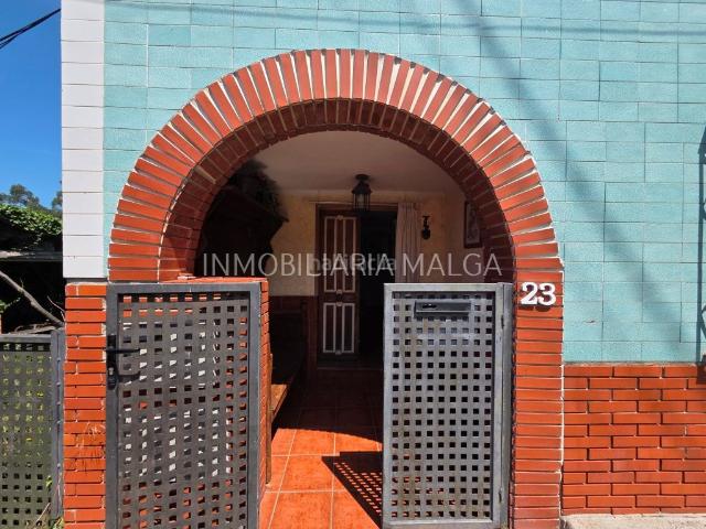 Casa en venta en Colunga. SE VENDE CASA CON TERRENO Y ESTABLO EN FANO COLUNGA, EN UN ENTORNO RURAL Y TRANQUILO. Casas.