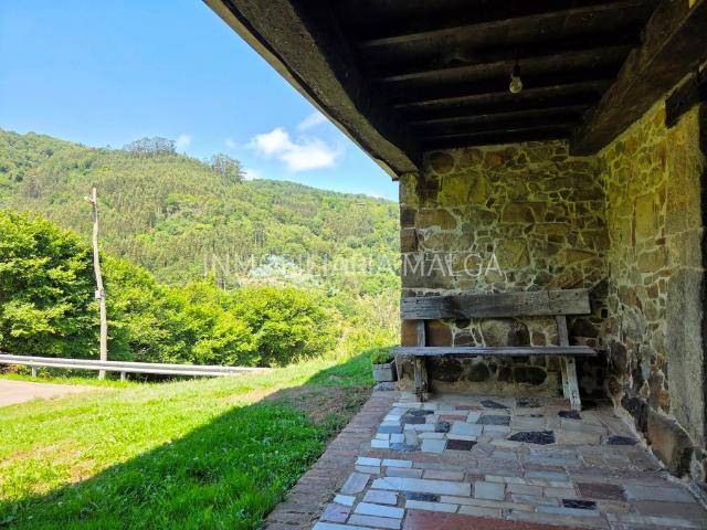 Casa en venta en Colunga. SE VENDE CASA EN RAICEDO COLUNGA, SITUADA EN UN ENTORNO RURAL Y TRANQUILO. Casas.