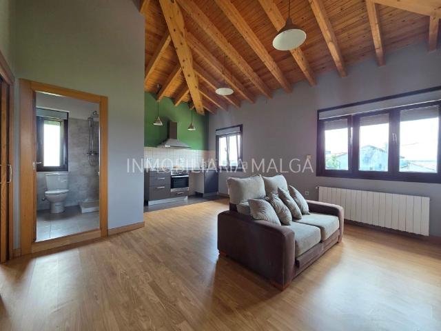 Casa en venta en Colunga. SE VENDE VIVIENDA RECIÉN REFORMADA EN LUCES, A TAN SOLO 2 MINUTOS DE LASTRES. Casas.