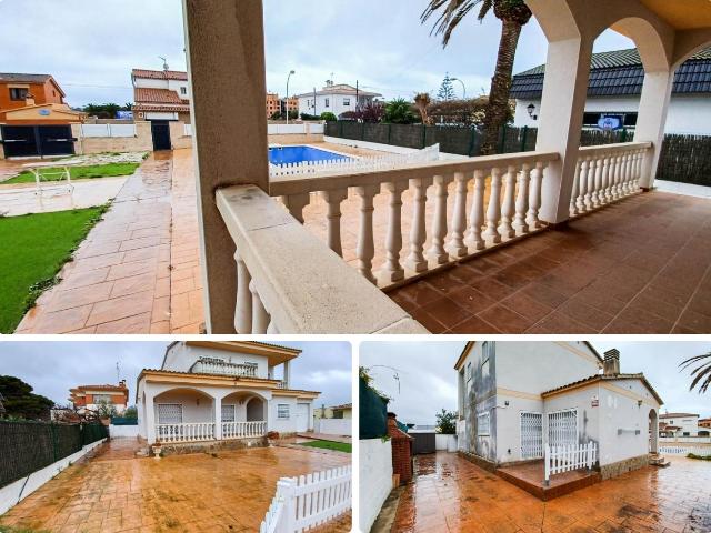 Casa en venta en Coma ruga, Els Masos Els Garrofers Costa Dorada. CHALET A LA VENTA EN COMARRUGA URB. ELS GARROFERS. Casas.