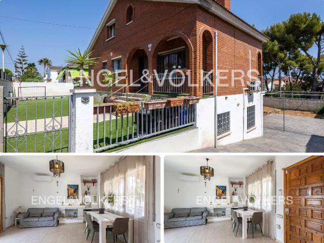 Casa en venta en Coma ruga, Els Masos Els Garrofers Costa Dorada. Exclusiva residencia reformada con dos viviendas independientes en Els Garrofers, Comaruga. Casas.