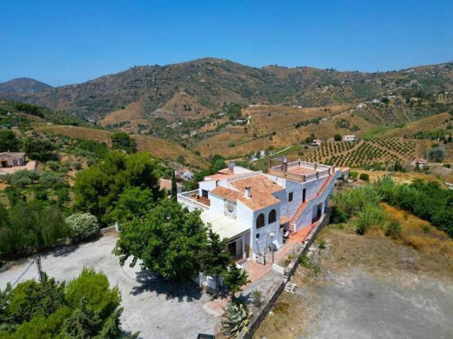 Casa en Venta en Cómpeta
