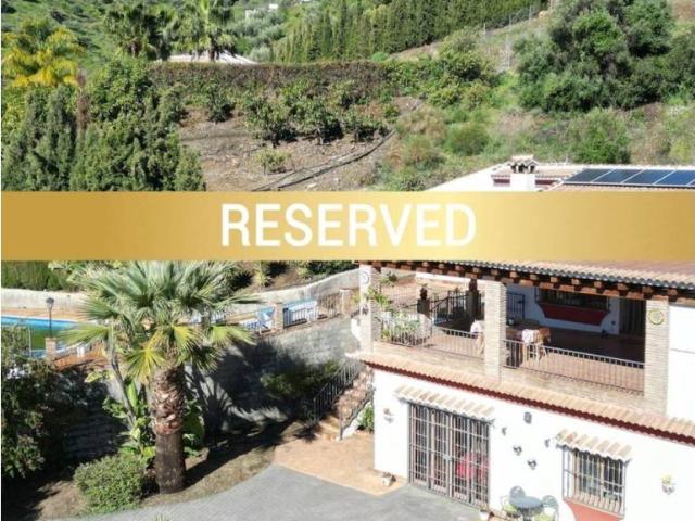 Casa en Venta en Cómpeta
