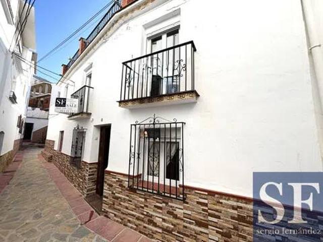 Casa en Venta en Cómpeta