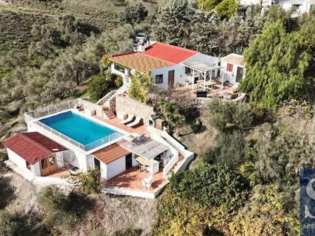 Casa en Venta en Cómpeta