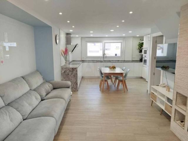 Casa en Venta en Cómpeta