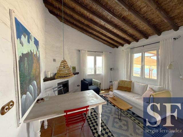 Casa en venta en Cómpeta. Casas.