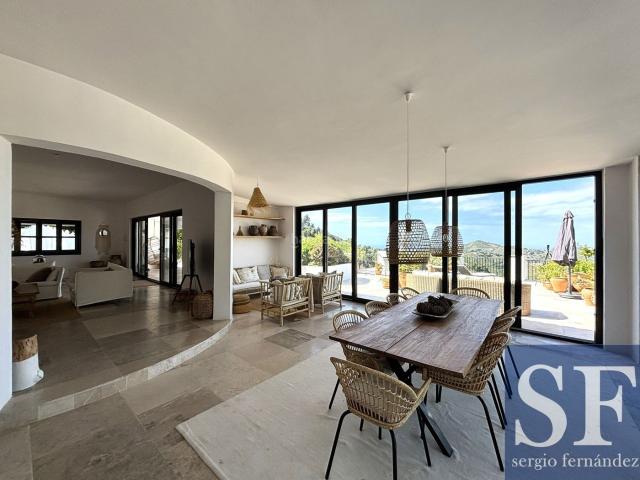 Casa en venta en Cómpeta. Casas.